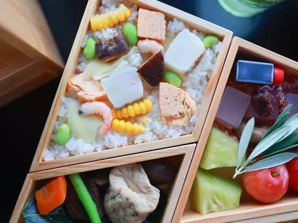 「【小豆島】ここは自分をととのえる場所。オリーブの大樹、地産グルメに癒される『千年オリーブテラス」の画像