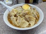 「死ぬまでに一度は食べたい。渋谷の老舗“町中華”『喜楽』のワンタン麺が美味しい理由」の画像1