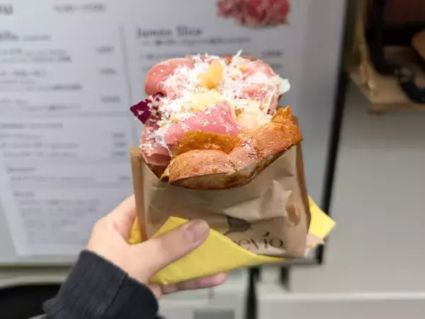 「広尾で話題！ 街に馴染むスペイン産生ハムのキッチンカー『Atrevío Jamón Car』の楽しみ方」の画像