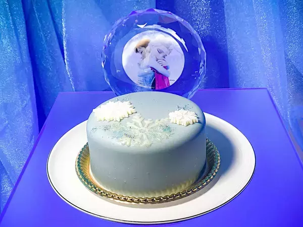 「【東京駅の新スイーツ店】大丸東京にディズニーの物語を味わう『パティスリー アニヴェル』が誕生」の画像