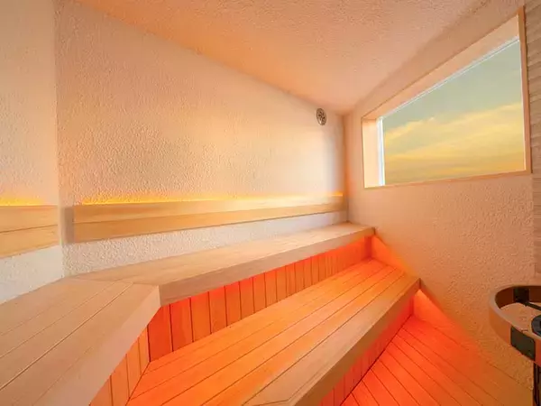 「サウナの絶景テーマパーク、誕生！瀬戸内海沿いの温泉施設『琴弾廻廊』で本場・北欧のサウナ体験」の画像