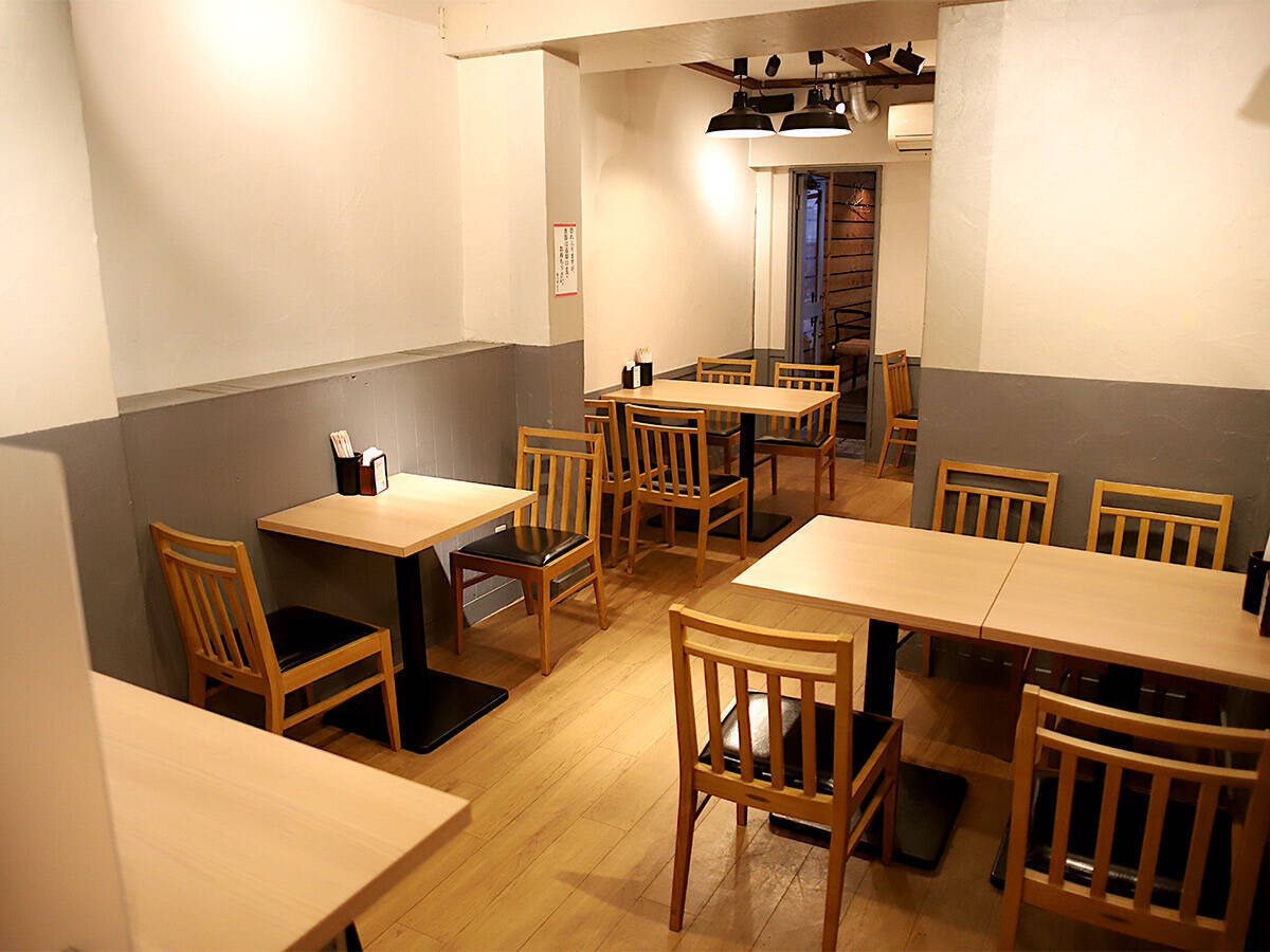 【大阪グルメ】完璧にウマい豚丼が味わえる行列店『炭火焼き豚丼専門店 豚小家』で至福の背徳感を味わってきた