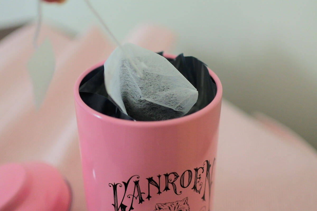 お茶の老舗『甘露園』の可愛いマルコ缶。女性日本茶鑑定士が日本茶の楽しみ方を提案