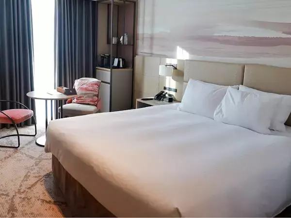 「実はワーケーションの拠点でも人気！ 北陸唯一のヒルトンブランド『ダブルツリーbyヒルトン富山』」の画像