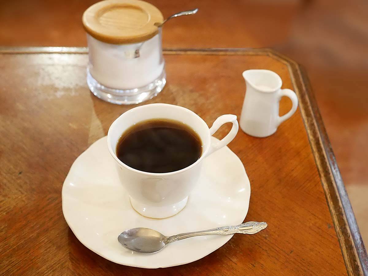 【大阪の老舗】愛されて45年。純喫茶『ロックヴィラ』の異色の名物グルメ「キムチサンド」