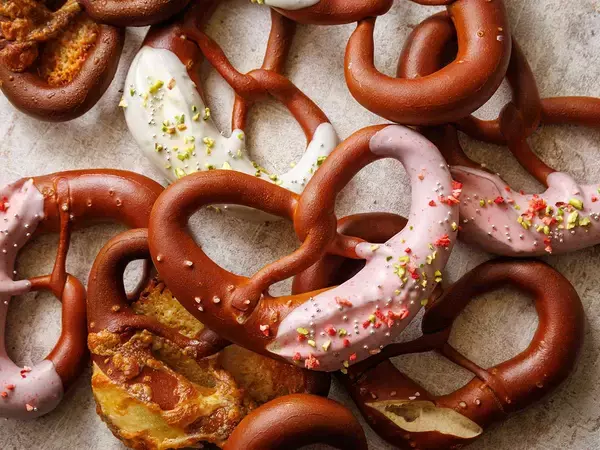 「毎年大人気！六本木ヒルズのクリスマスマーケットで食べたい「名店のドイツ料理」6選」の画像