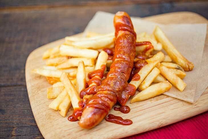 毎年大人気！六本木ヒルズのクリスマスマーケットで食べたい「名店のドイツ料理」6選