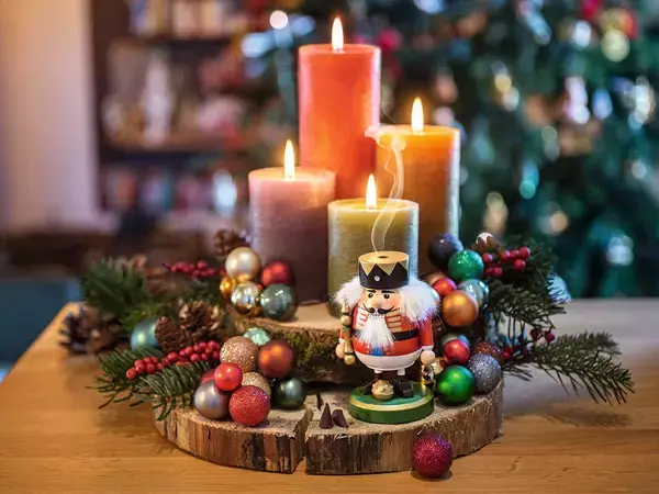 「毎年大人気！六本木ヒルズのクリスマスマーケットで食べたい「名店のドイツ料理」6選」の画像