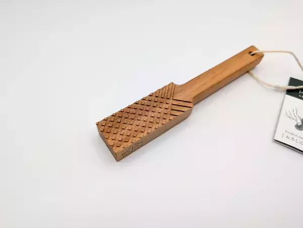 「【暮らしの名品】やっと見つけた！一目惚れの相棒。心地よく薬味を擦りおろす「おろしの相棒」」の画像