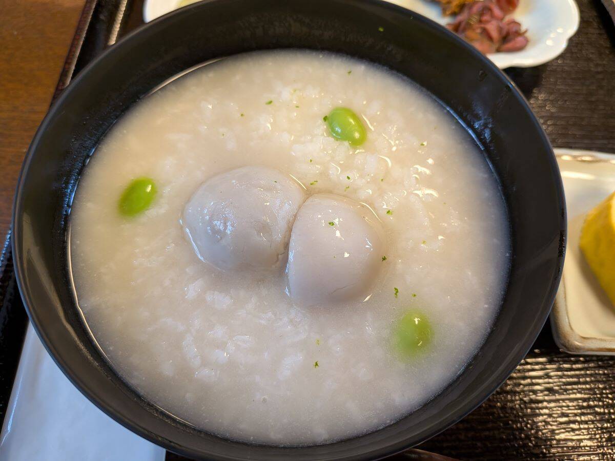 【奈良グルメ】神社も鹿も満喫できる。春日大社境内の老舗茶屋『春日荷茶屋』の魅力とは？