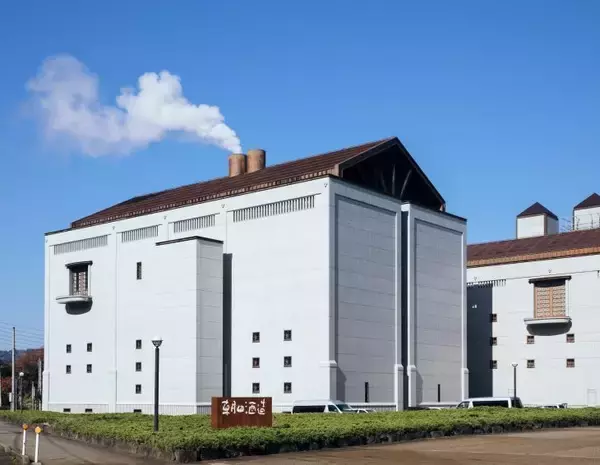 「里山の春が薫るボタニカルなジンが登場！「久保田」醸造元の新作「KUBOTA GIN よそふ春」の美味しい飲み方とは」の画像