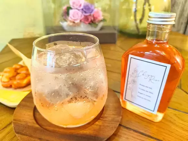 「【福岡みやげ】花屋兼カフェが手がけるこだわりのローズシロップの魅力とは」の画像