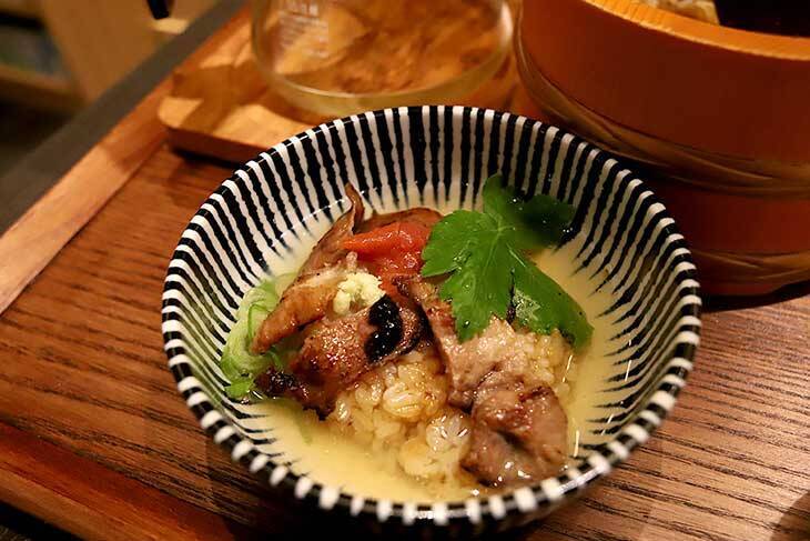 【大阪ランチ】行列でも並びたい感動の旨さ！『豚と炭火。こぶた家』で“ぶたまぶし”を食べてきた