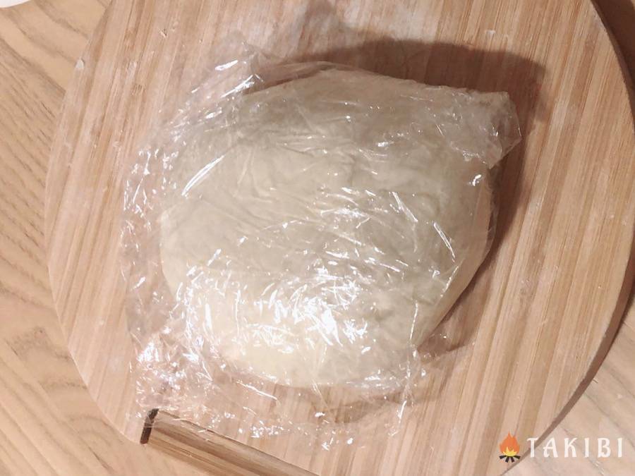 テーブルが一気に華やかに!みんなでシェアできるピザ-そとごはん-