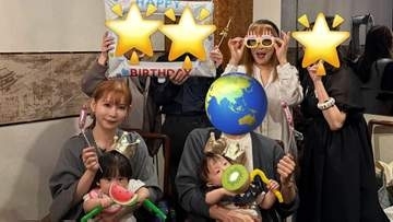 【 中川翔子 】　双子の1歳誕生日会を「親子4世代」思い出の中華店で報告　 父・勝彦さんとの幼少期ショットも公開「41年通っている！」
