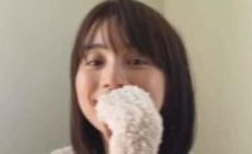 【のん】2026年カレンダー撮影のオフショット動画を公開「横顔からの振り向きの笑顔は反則だよ」