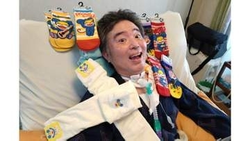 【 ALS闘病 】声優・津久井教生さん　ニャンちゅうグッズに囲まれ満面の笑み 「グッズを身につけると元気になりますよね」【ニャンちゅう】