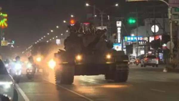 台湾最大級の軍事演習はじまる 市街地を戦車が走行 中国による侵攻などを想定