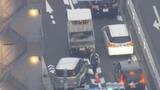 「【速報】都内各地で事故繰り返しトラック乗り捨て逃走　丸の内近くで盗まれた車両か　“乗っていた人物”身柄確保の情報も」の画像1