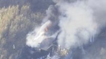 埼玉県吉川市のリサイクル会社の廃材置き場で火災　50代の男性1人死亡　作業中何らかの原因で火花が上がり廃材に燃え移ったか