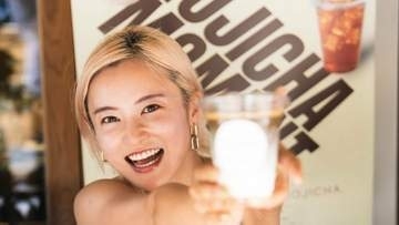 【 小島瑠璃子 】「パリでのほうじ茶POPUP」を回想　「記憶に残る日本のお茶」で世界へ　〝心と身体がお茶によって救われた〟経験が動機に