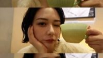 【 村重杏奈 】「ガラリとお正月モード！」「呑む日が続いてます！」けれど写真はカフェで紅茶のリラックススマイル