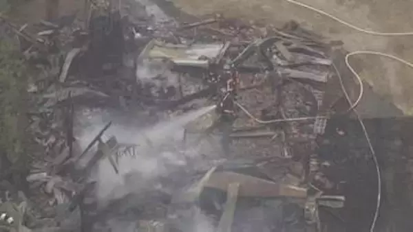 茨城・つくばみらい市で住宅など5棟焼ける火事　約5時間半後に鎮火　けが人なし