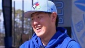 岡本和真から井端監督へ“控え目なお願い”「僕は6番以降で…」メジャー挑戦の裏では村上宗隆との“傷の舐め合い”明かす