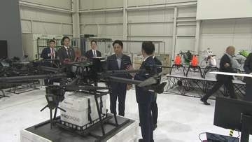 小泉大臣、防衛産業支援を強調　国産ドローン企業を視察
