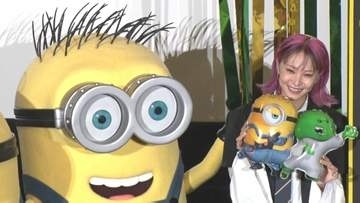 【 LiSA 】バッテリィズは「温かいモンスター」　ミニオンズと大はしゃぎ
