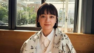 【 安達祐実 】　やさしい笑顔の最新ショットを公開　「ほどよく息抜きしながら」の前向きな姿勢にファン共感