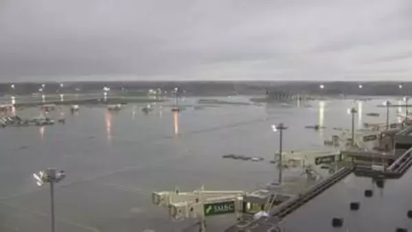 【速報】成田空港で6000人以上が滞留　大雨の影響で空港から出発の電車やバスが運休