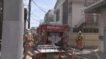 【速報】東京・板橋区の2階建ての建物で火事 「バッテリーがかなり爆発」と通報　3人逃げ遅れも全員救助、意識あり
