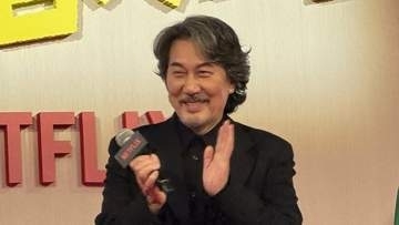 〝VIVANT？〟【 役所広司 】エキストラに聞かれ唖然　最新コメディ撮影中のハプニング〝監督がよくホメてくれたのでやってこられた笑〟