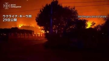 ロシア軍の無人機攻撃で倉庫が爆発し37人死亡 ウクライナの首都キーウ近郊 現場では近くに弾薬保管か
