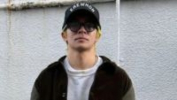 【 Number_i・岸優太 】　ファッショナブルなオフショットを公開　ファンに問いかけ　「なにHeaven？」