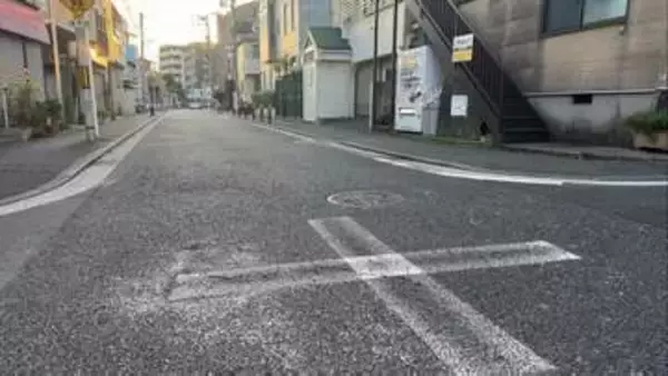 3歳男児がライトバンにひかれて死亡　反対側にいる祖母に向かい道路横断　運転の男（52）を現行犯逮捕　容疑を過失運転傷害から過失運転致死に切り替え調べ　横浜・南区
