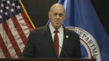 ミネアポリスで活動の移民当局700人を削減へ　トランプ政権の国境警備責任者が発表　発砲による死亡事件で批判高まるなか