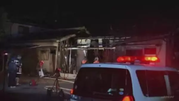 「爆発音が聞こえた」埼玉・羽生市で住宅2棟焼ける火事　焼け跡から男性遺体見つかる 火元の住人と連絡取れず