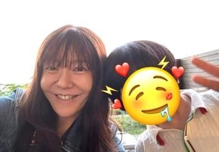 【 華原朋美 】 「沢山の思い出を作ってきました♥」　子どもと笑顔　「お部屋に温泉付きホテルに行ったり」「サファリパークでは車を借りて動物さんにご飯あげたり」