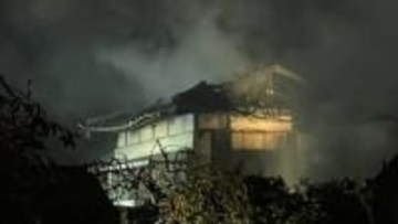 【速報】「建物が燃えている」神奈川・寒川町の住宅敷地内にある倉庫から出火　現在も延焼中　けが人や逃げ遅れは確認されず