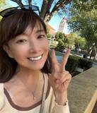 「【 アグネス・チャン 】　母校スタンフォード大学を訪問 「いまだにとっても身近に感じる場所」 飾らない笑顔にファン反響」の画像1
