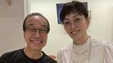 「VIVANT【宮下今日子】小日向文世さんとの思わぬ2ショット写真公開に　VIVANTファン騒然「嘘だろ…専務もシンシー？！」」の画像1