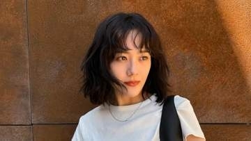 【 松井愛莉 】　結婚後初のヘアチェンジ　黒髪ショートの人生初パーマ姿を披露 　「パーマ格好いい」「素敵すぎます」と反響続々