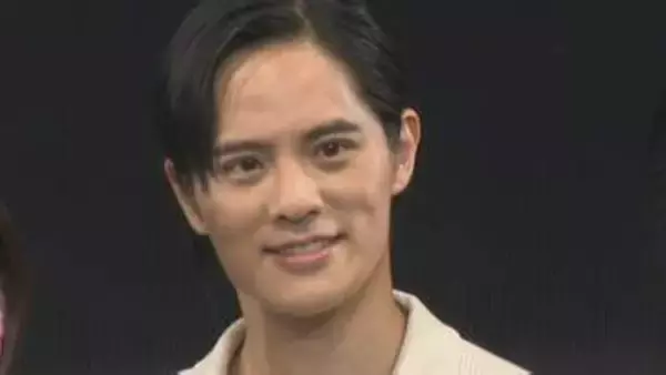 【 岡本圭人 】ほぼ全編〝上裸〟の主演舞台開幕　父も過去〝裸〟に　「岡本家を裸にする演出家」を紹介