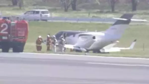 【速報】成田空港でプライベートジェットが風にあおられ滑走路を離脱　けが人なし