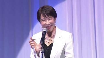 「日本製品の素晴らしさを世界に発信」高市総理　日本ジュエリーベストドレッサー賞の表彰式に出席　一方国会では与野党対立による膠着状態続く…