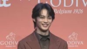 【神尾楓珠】仕事始めで書き初めに挑戦もボヤキ「名前をうまく書けたことがなくて…」　年末年始の過ごし方も明かす「お年玉あげました」