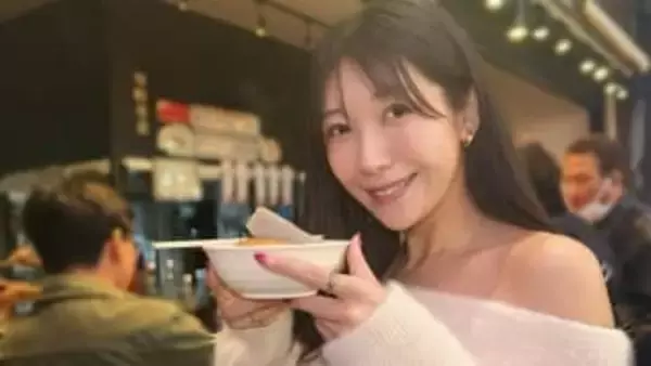 【 穂川果音 】「おでんの季節」寒空でも “肩出し” 健在　吉祥寺の立ち飲み屋さんでカップ酒堪能