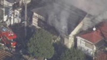 【速報】東京・品川区の住宅密集地で2階建て住宅延焼中　男性1人が意識不明 女性1人がけが